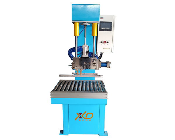 自动穿壁焊机XDC-600Y